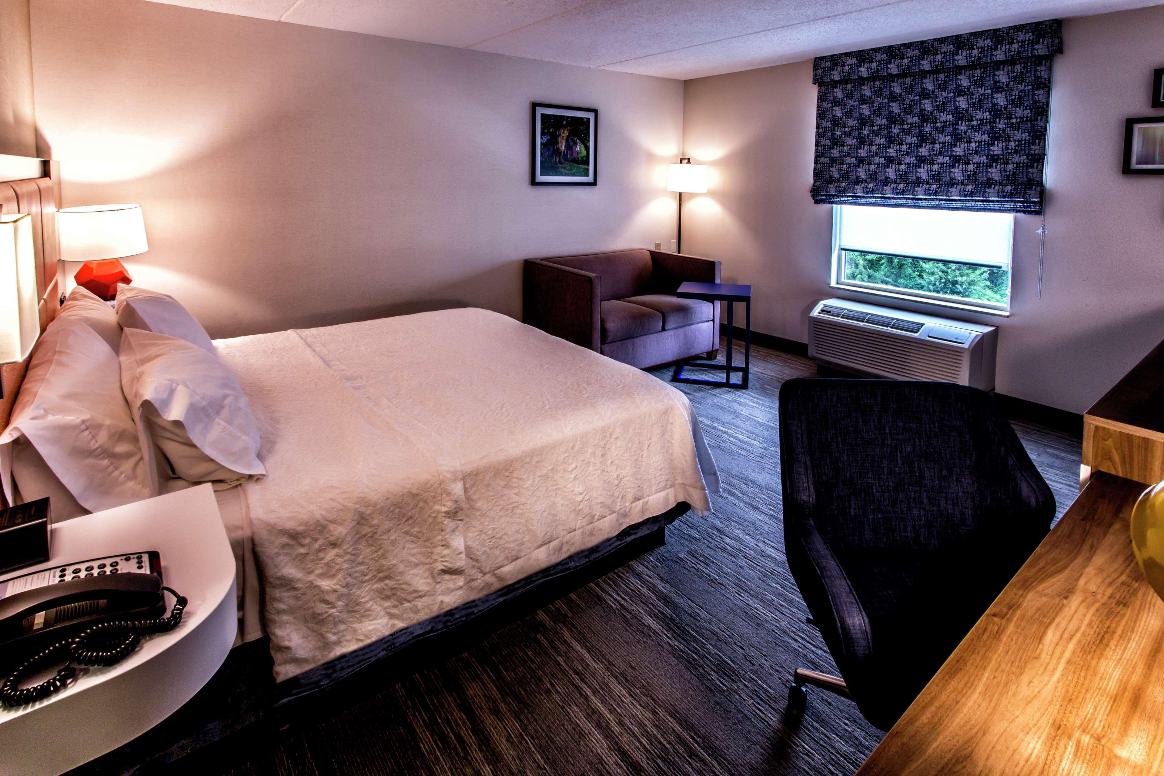 Hampton Inn & Suites Staten Island Nova York Exterior foto