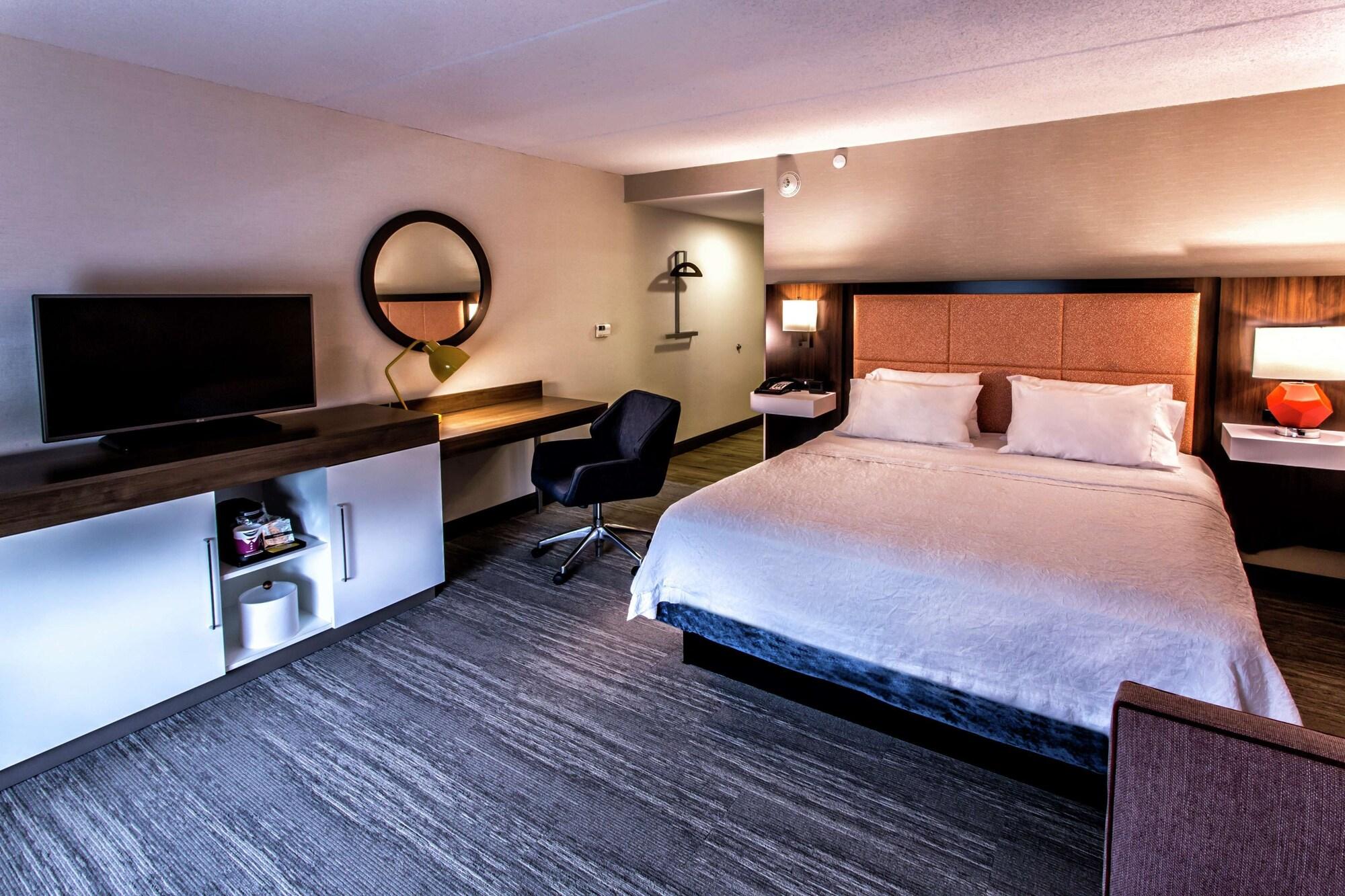 Hampton Inn & Suites Staten Island Nova York Exterior foto