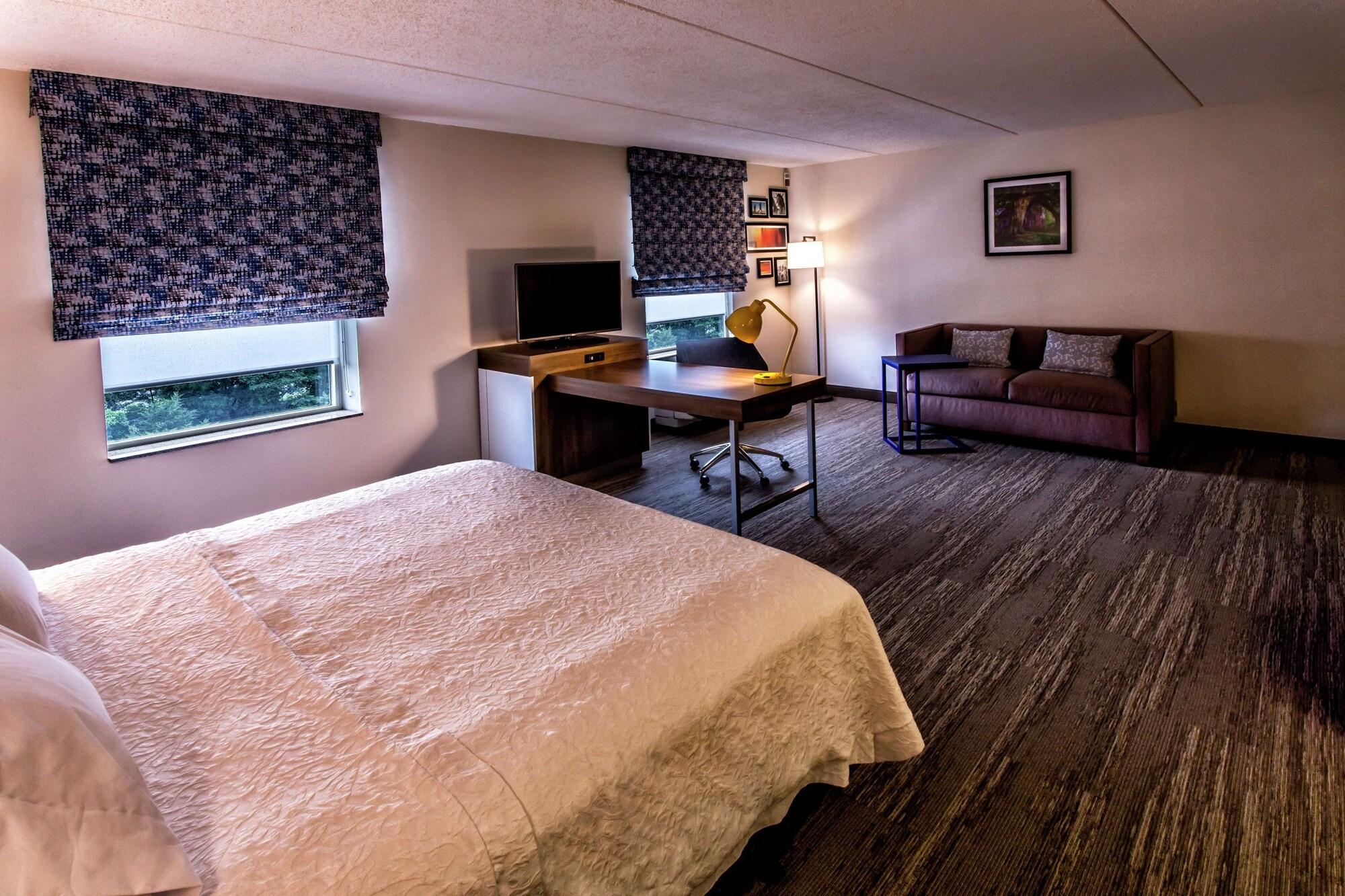 Hampton Inn & Suites Staten Island Nova York Exterior foto