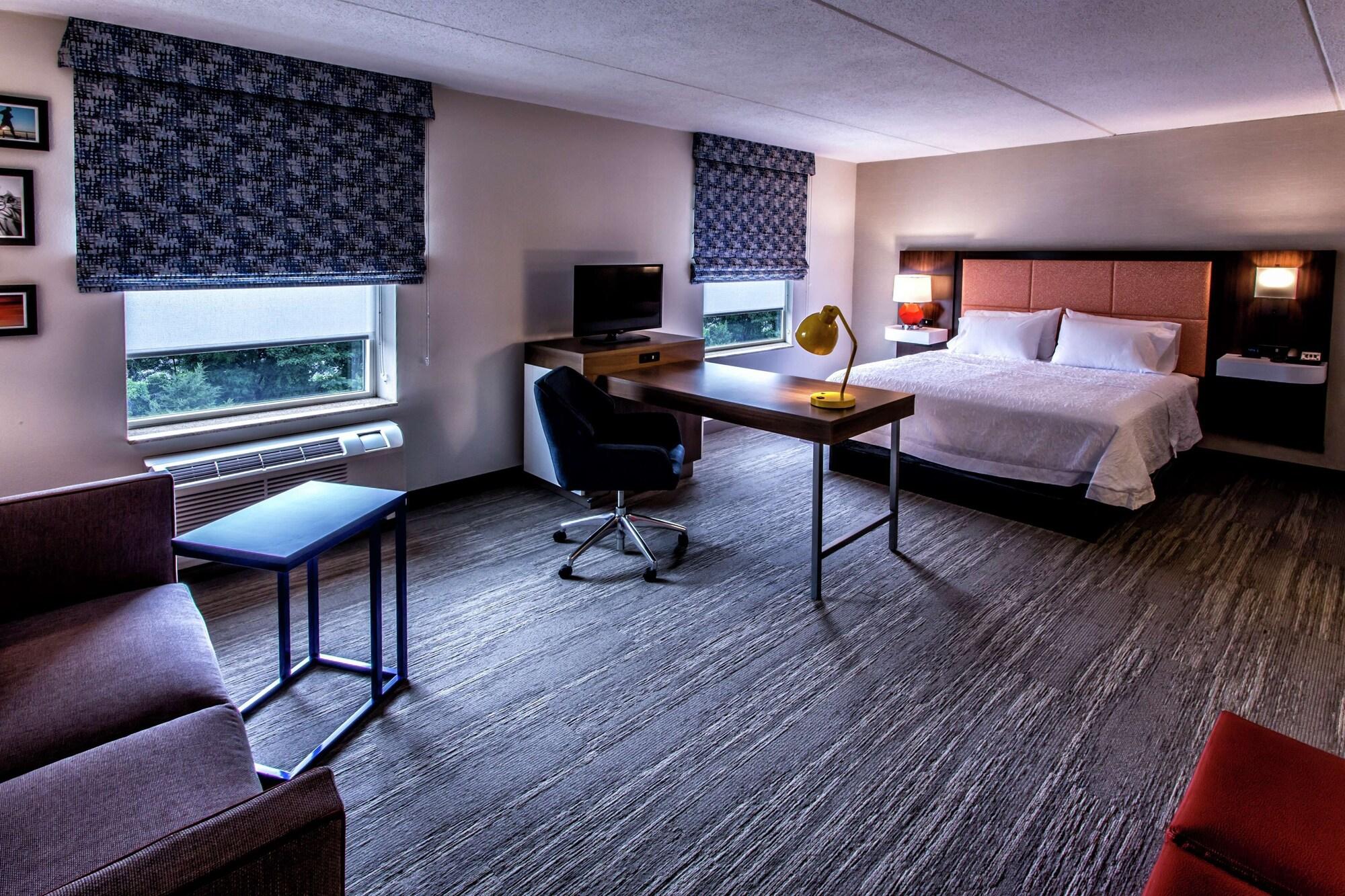 Hampton Inn & Suites Staten Island Nova York Exterior foto